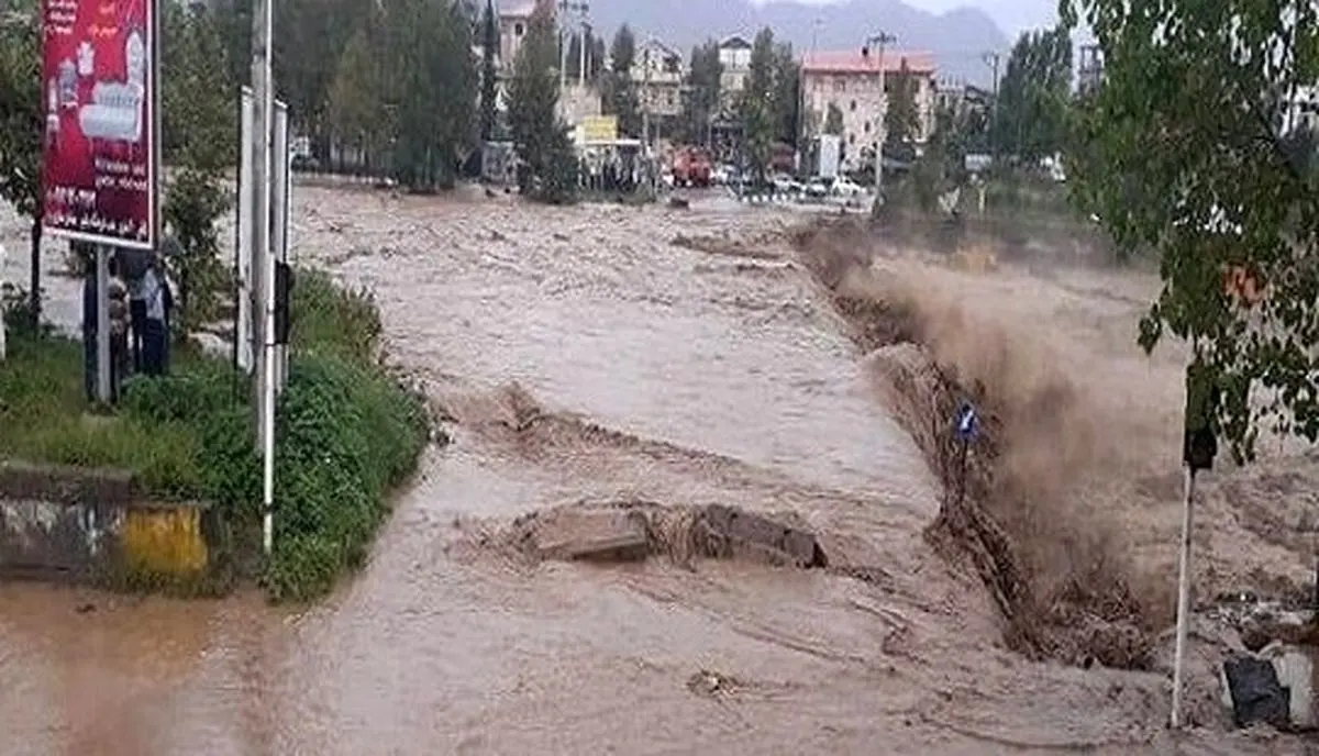 رانش جاده در ۲۲ محور روستایی/ آب شرب ۶۲۵ خانوار همچنان قطع است