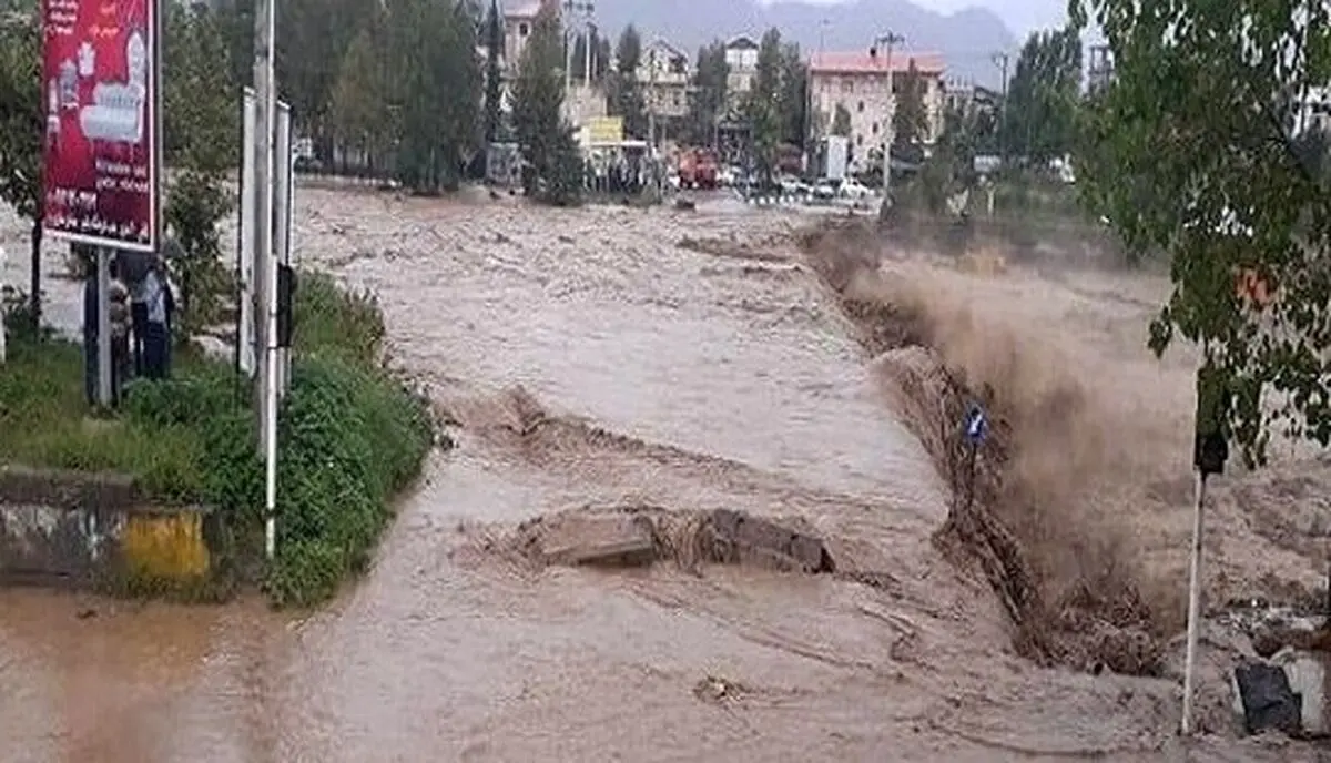 رانش جاده در ۲۲ محور روستایی/ آب شرب ۶۲۵ خانوار همچنان قطع است