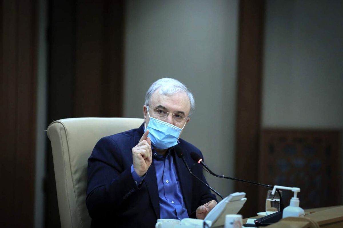 وزیر بهداشت: عهد بسته ام کمتر گله کرده و بیشتر کار و صبوری کنم