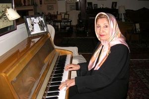 مادر پیانوی ایران ۸۵ ساله شد