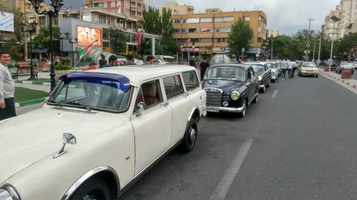 رژه بنزهای کلاسیک در تبریز
