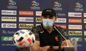 گل‌محمدی: یک بازیکن پرسپولیس با پای شکسته بازی می‌کند