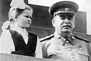 جشن تولد شش‌سالگی دختر استالین در کرملین