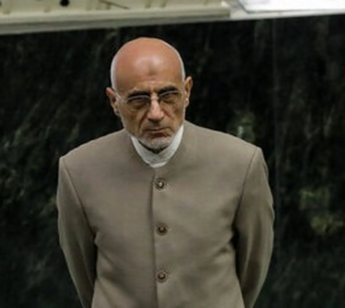 ماجرای دناپلاس برای به خفت کشاندن مجلس انقلابی بود/نماینده نباید از امکانات دولتی استفاده کند