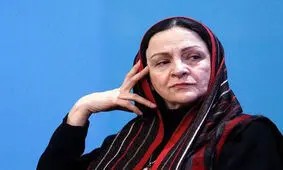 عکس قدیمی از تولد ۱۸ سالگی گلاب آدینه در کنار خانواده