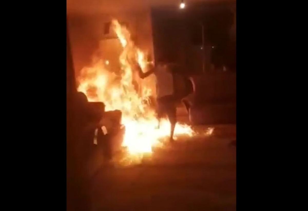 ویدئوی 16+ / مرد شیرازی همسایه اش را زنده زنده به آتش کشید