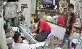 آسانترین سرقت تاریخ از یک طلافروشی با رعایت پروتکل‌های بهداشتی/ ویدئو