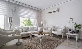 دکوراسیون سفیدِ خانه‌ آیدا و بهزاد