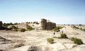 قبض‌های یک میلیون تومانی برای برق‌های خاموش در گرمای ۵۶ درجه سیستان و بلوچستان/ گلایه نماینده مجلس از وعده‌های بدون عمل رئیس جمهور