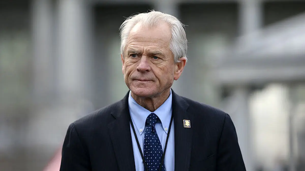 درگیری لفظی مشاور ترامپ با مجری سی ان ان و قطع گفت وگوی آنها/ ویدئو