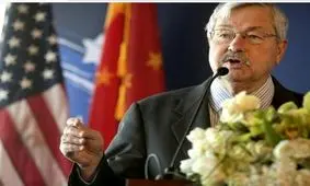 سفیر آمریکا در چین سمتش را ترک کرد