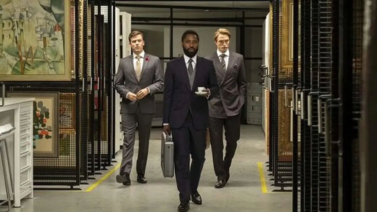 فیلم جدید کریستوفر نولان ۲۰۰ میلیون دلاری شد