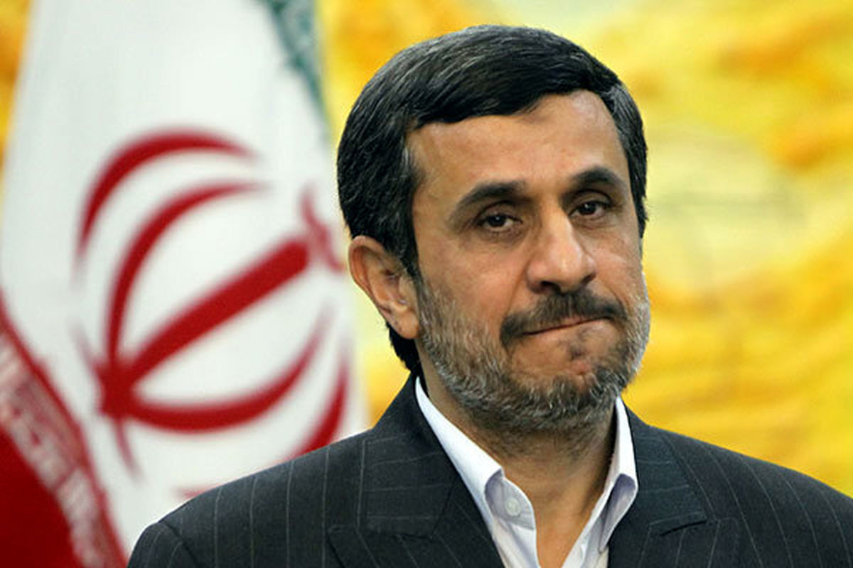 برخی حرفها گفته شود احمدینژاد از خجالت نمیتواند از خانهاش هم بیرون بیاید