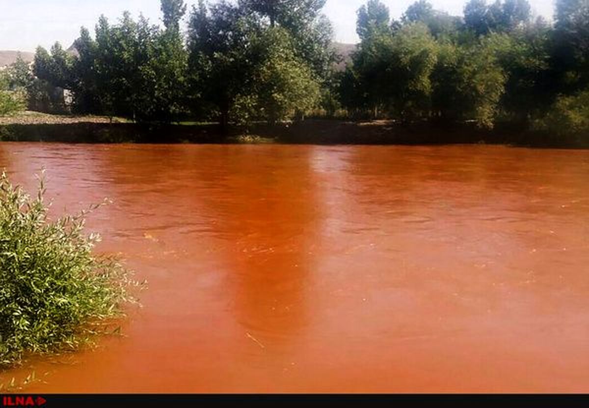 علت تغییر رنگ رودخانه زاینده‌رود مشخص شد