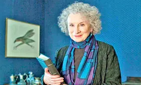 مارگارت آتوود نویسنده «سرگذشت ندیمه»، جایزه صلح دیتون را گرفت