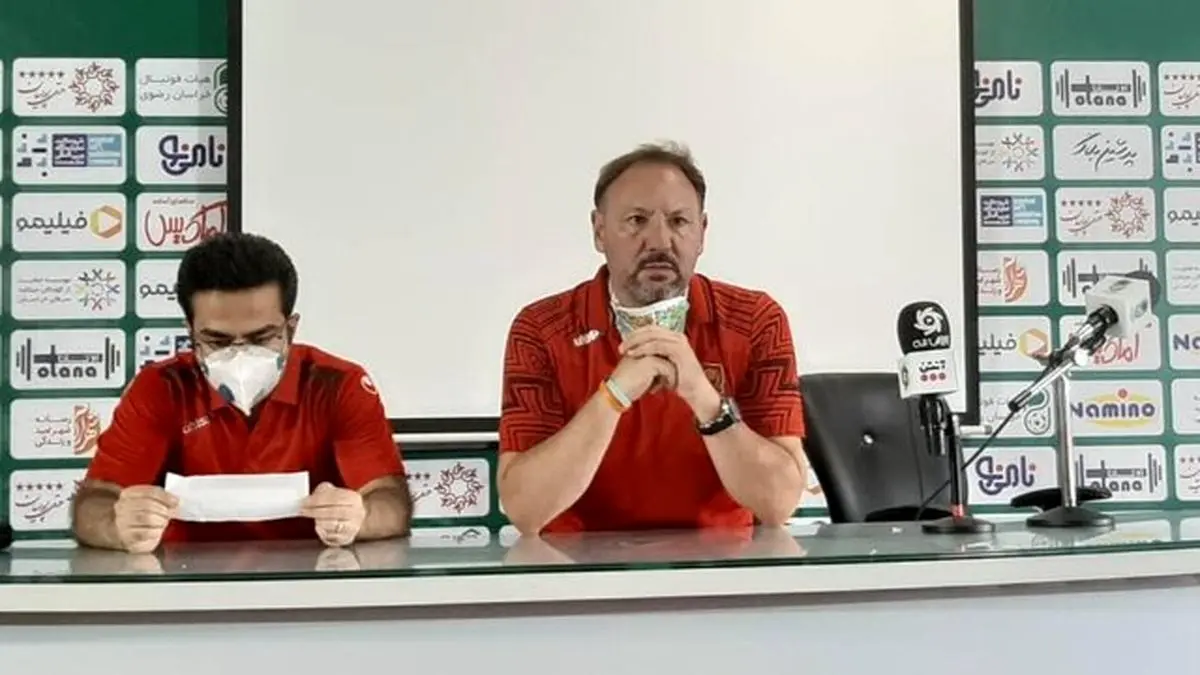 نمی‌دانم چرا پرداخت کردن حقوق برای حمیداوی سخت است