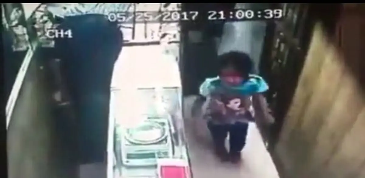 فیلم / سارق ۵ ساله دو کیلو طلا را دزدید