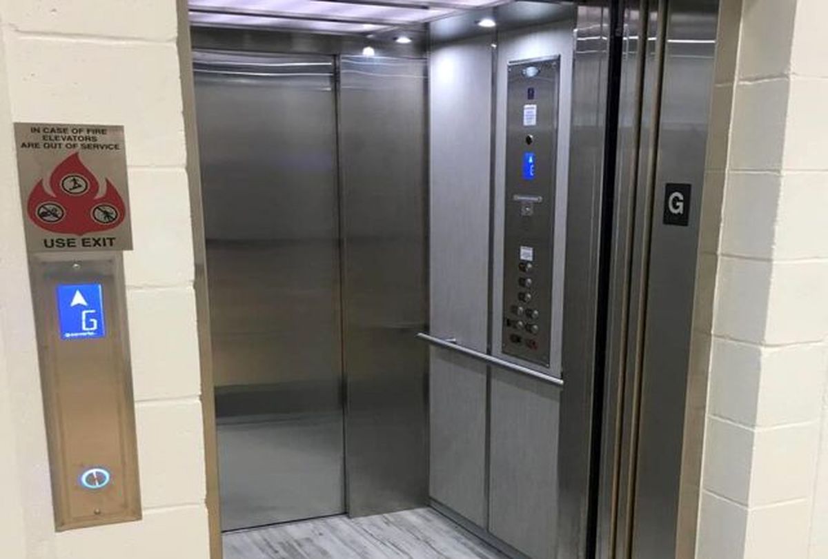 کرونا در آسانسور چقدر زنده می‌ماند/ اینفوگرافی