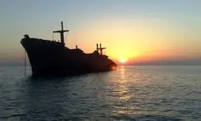 کشتی یونانی به عنوان یادگاری در جزیره کیش پابرجا خواهد ماند