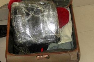 کشف ۱۰ کیلو تریاک از چمدان یک مسافر در رشت
