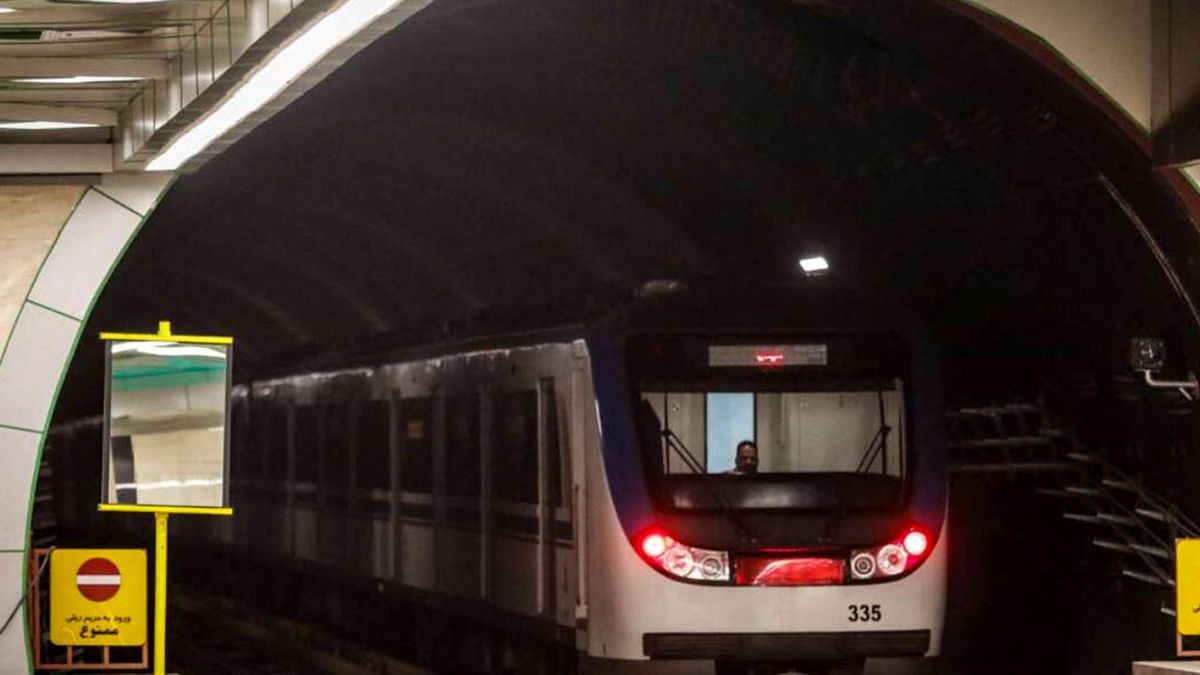 خودکشی جوان ۱۸ ساله در ایستگاه متروی جانبازان