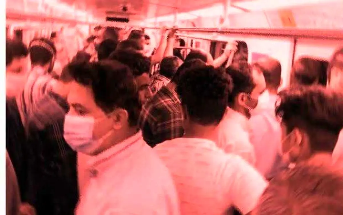 چاره‌ای برای شلوغی مترو در شرایط کرونا نداریم/ شهروندان سفرشان را مدیریت کنند