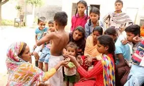 هندی ‌ها این پسر دُم‌دار را می‌پرستند+ تصاویر