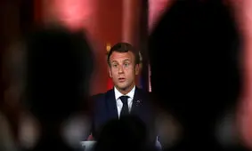 ماکرون، اظهارات ترکیه درباره قره‌باغ را خطرناک خواند