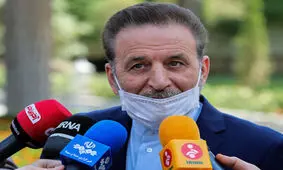 واعظی: دولت در بورس دخالت نمی‌کند