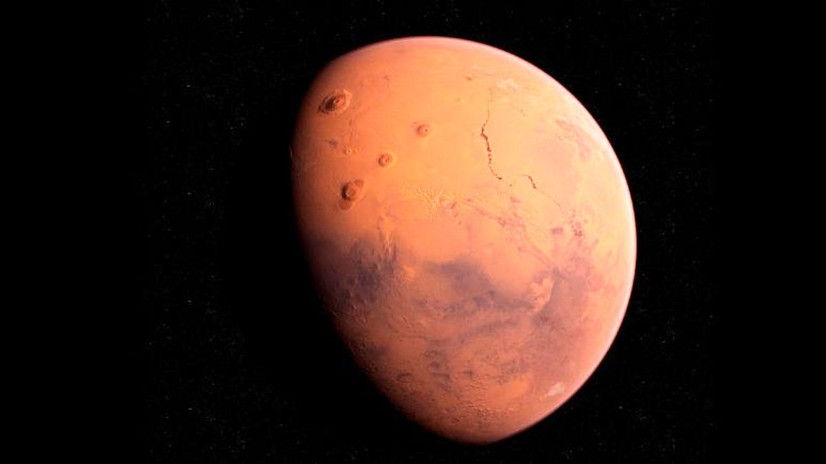 حیات در سیاره سرخ؛ کشف حوضچه‌های شور در کنار دریاچه نمک در مریخ