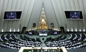 آخرین شواهد و خبرها از حادثه تروریستی در مجلس و حرم امام/مجروحان چه تعداد هستند؟/تروریست‌ها از مجلس خارج شدند؟