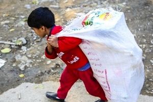 کرونا باعث افزایش کودکان کار در مشهد شد/اجرای قانون حمایت از اطفال و نوجوانان ؛ شاید وقتی دیگر