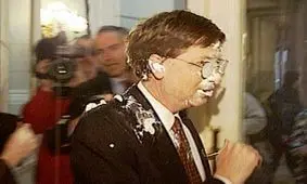 جنجالی‌ترین روش‌های اعتراضی در جهان