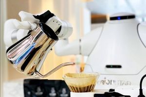 حرفه‌ای‌ترین ربات قهوه چی جهان معرفی شد/ عکس