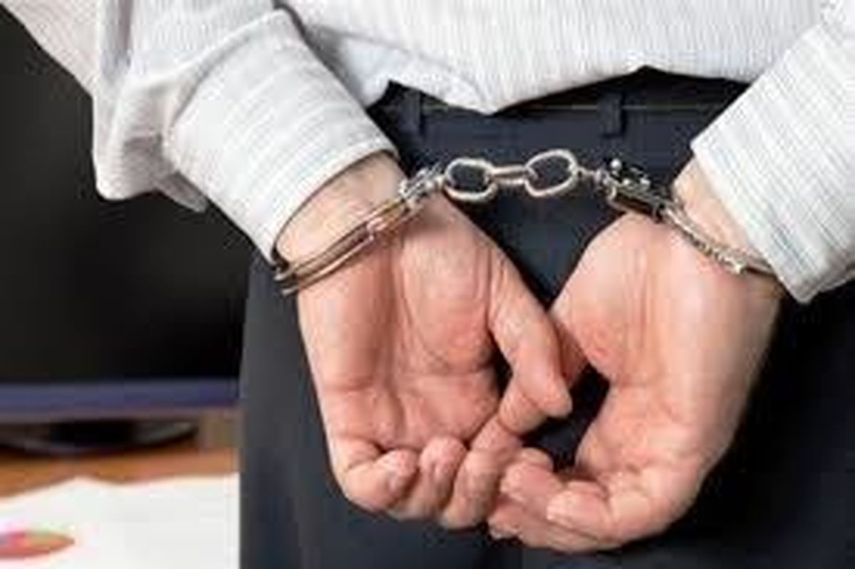 7 نفر از کارکنان گمرک کرمانشاه به اتهام دریافت رشوه دستگیر شدند