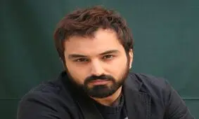 استقلالی هستم ولی از موفقیت پرسپولیس در آسیا خوشحالم / انرژی و حوصله حاشیه‌سازی را ندارم / قرار بود نقش دیگری در آقازاده بازی کنم