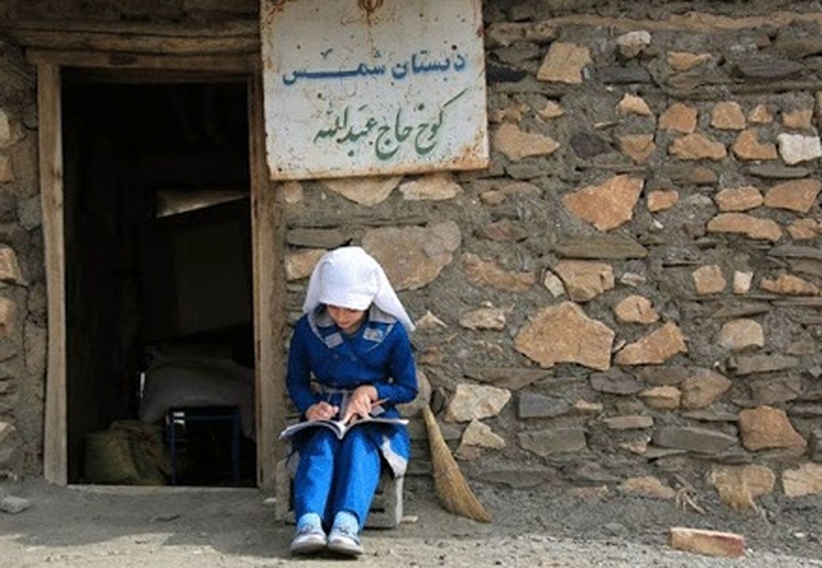 مدرسه‌ای در منطقه کوخ نشین بانه/ تصاویر