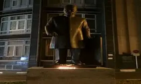 روشن کردن شمع به یاد شهدای حادثه تروریستی تهران