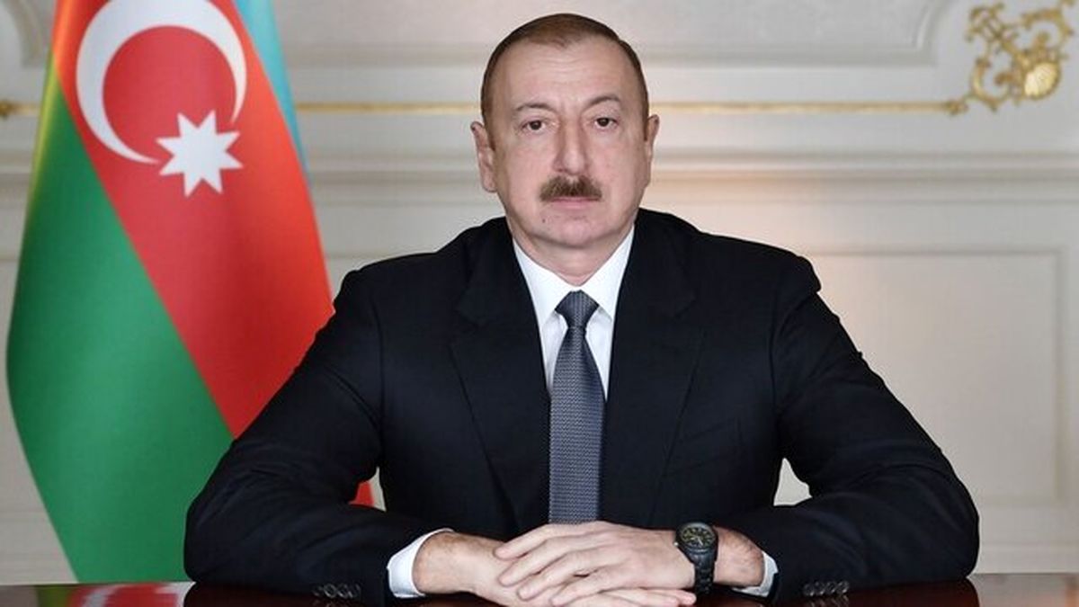 نخستوزیر ارمنستان و ماکرون از ما عذرخواهی کنند