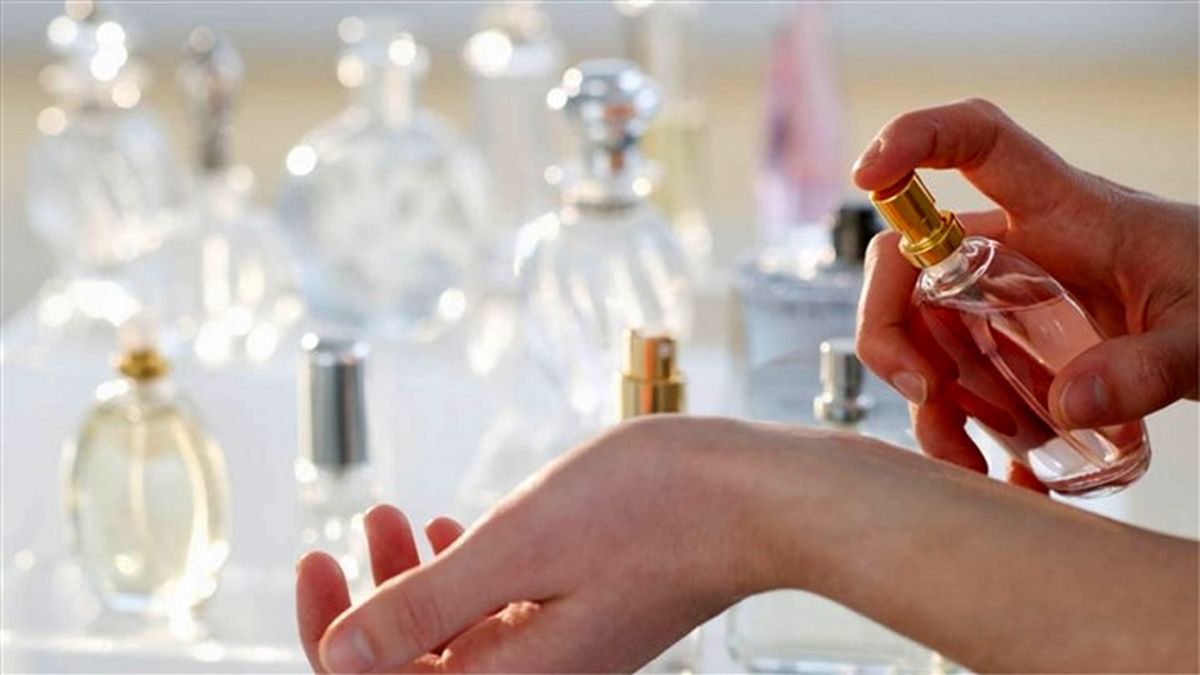 رازهای ماندگار کردن بوی عطر