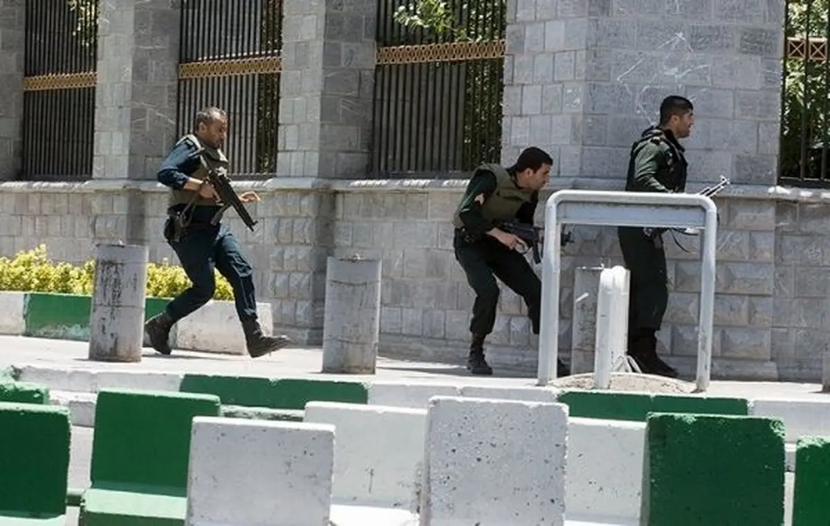 یک منبع آگاه: نحوه اطلاع رسانی صداوسیما از حادثه تروریستی طبق تصمیم نهادهای مسئول بود