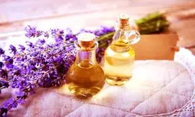 یک آرامش‌بخش طبیعی می‌خواهید؟ روغن اسطوخودوس یا لوندر درست کنید