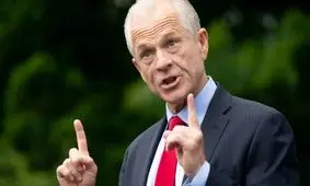 متهم شدن مشاور تجاری ترامپ به دخالت در امور سیاسی