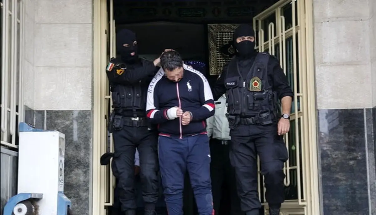 خواستگارنمایی که از دختران مجرد پولدار اخاذی می‌کرد، دستگیر شد