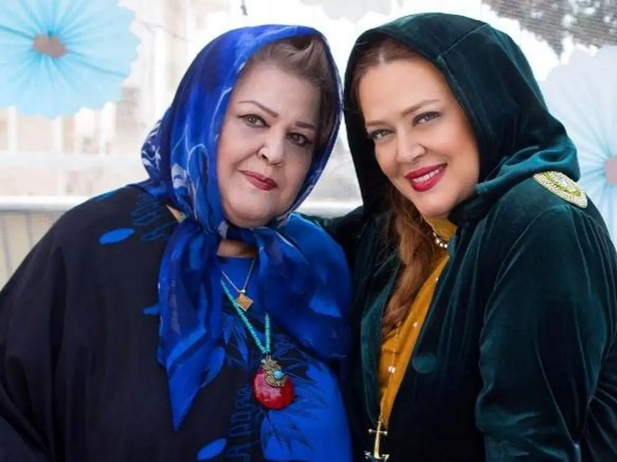 وقتی بهاره رهنما مادرش را در این روزهای کرونایی به رستوران می‌برد/ ویدئو