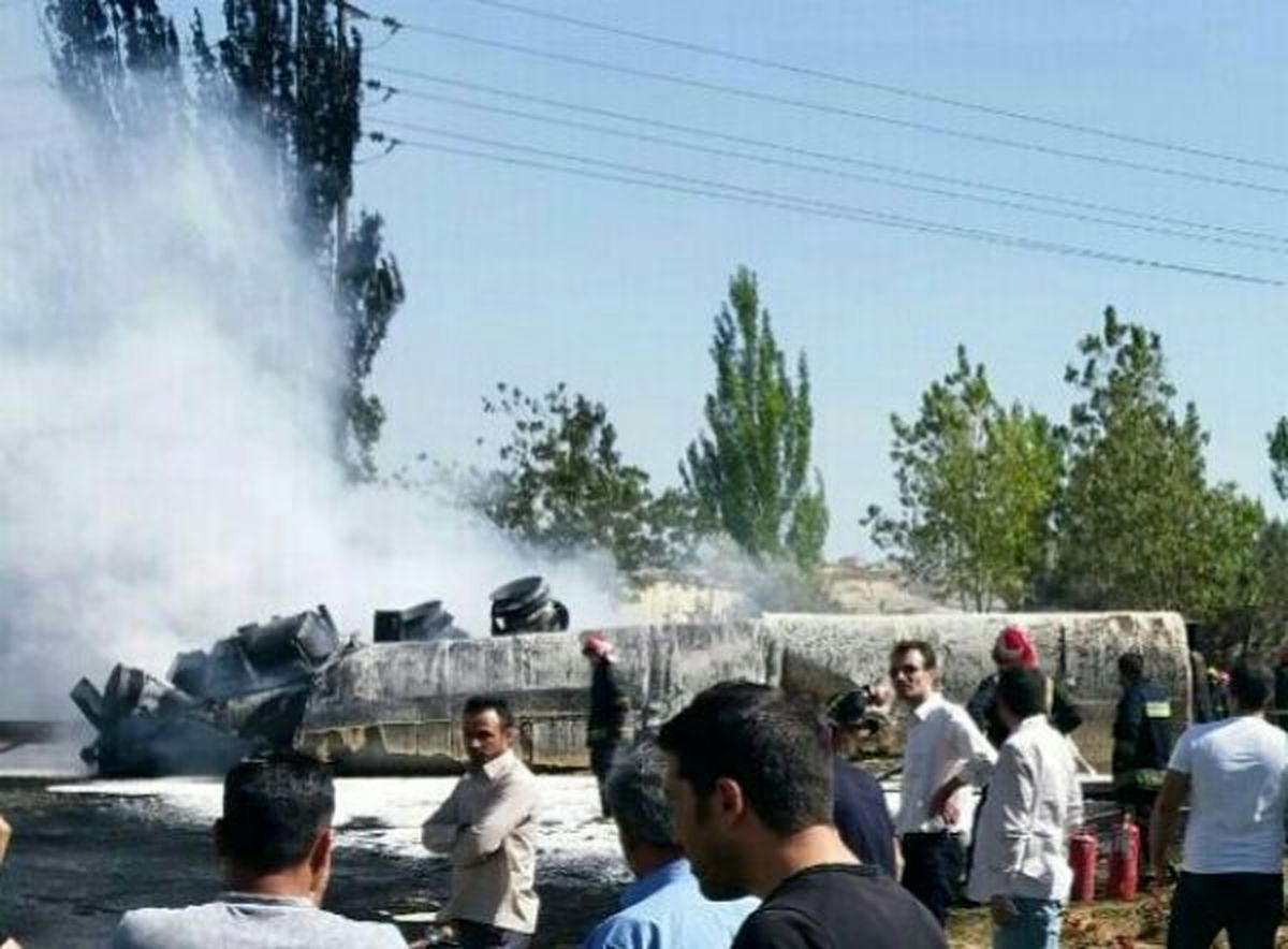 فیلم/ دو سرنشین در آتش انفجار تانکر سوخت تبریز سوختند/ آتش مهار شد