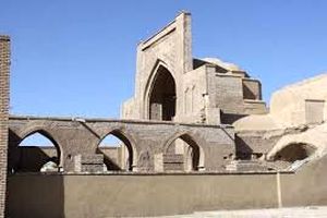 مرمت مسجد 700 ساله جامع فرومد