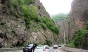 گودزیلا در جاده شمال!