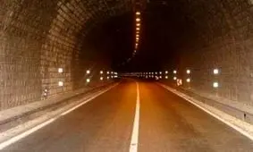 از کندوان همچنان سنگ می‌بارد/ احتمال ریزش شدیدتر وجود دارد/ ویدئو