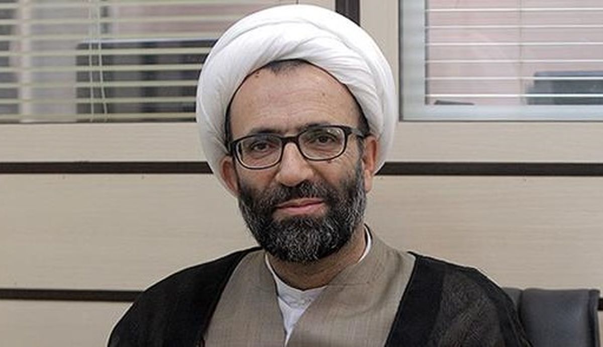 موج توهینها به روحانی ادامه دارد/ نماینده مجلس: آقای عاقل، جلوی سیل را بگیرید